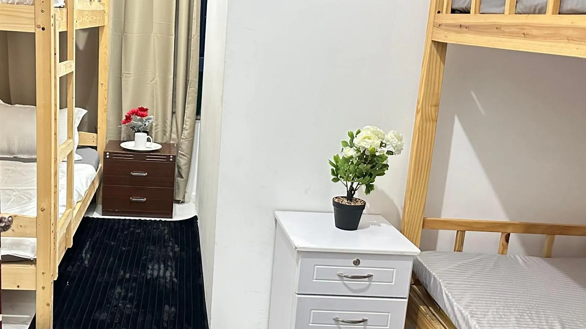 Abu Dhabi Center - Unique Bed Space 0*, 阿布扎比